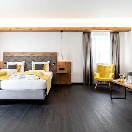 ホテル Poeltnerhof