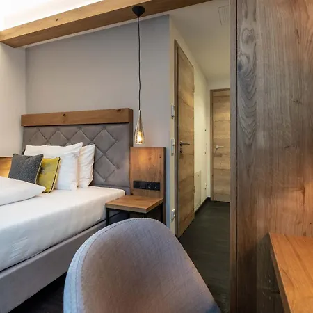 Poeltnerhof ホテル